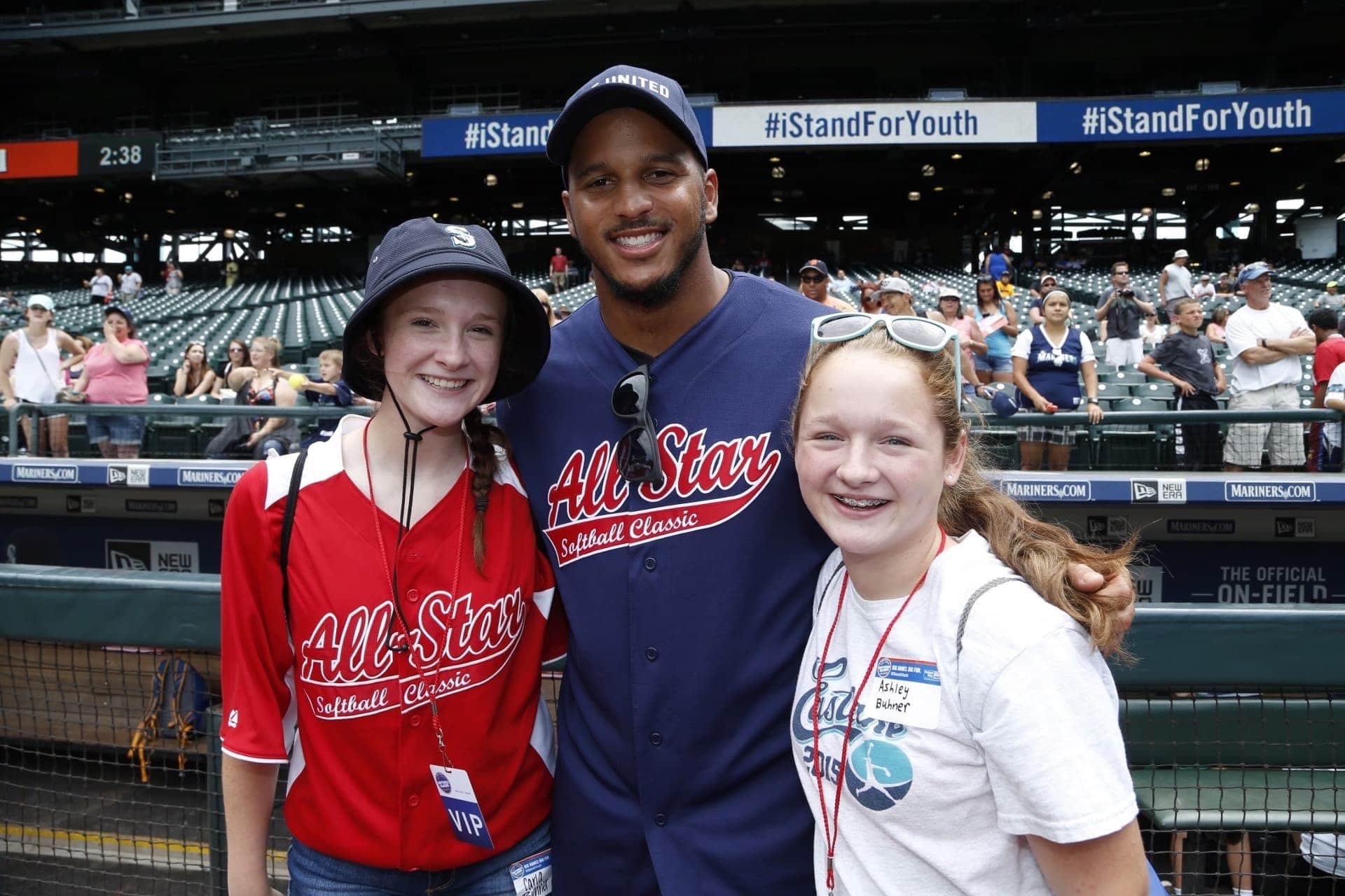 Jermaine Kearse with fans